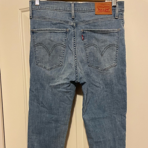 Levi’s Super Skinny Jeans - Picture 2 of 5